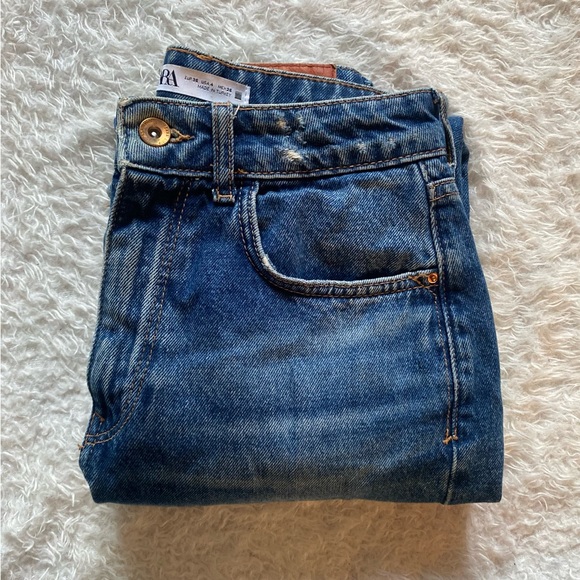 Zara Mom Jeans - Picture 2 of 5